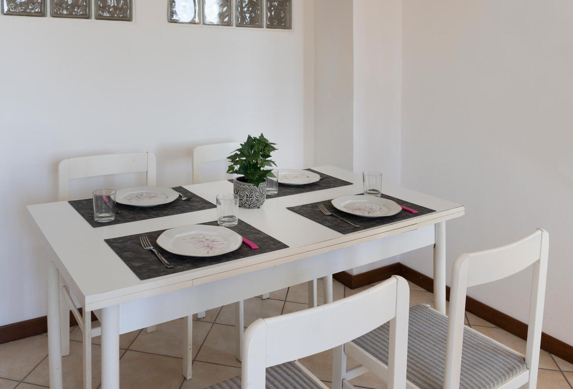 Stay House Mxp Airport Gallarate Buitenkant foto